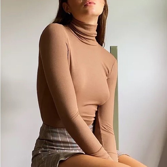 LAST CHANCE Sunday Best freshman turtleneck - Picture 2 of 4